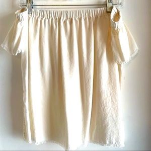 Cloth & stone off shoulder White top! Off White cotton. Great condition!